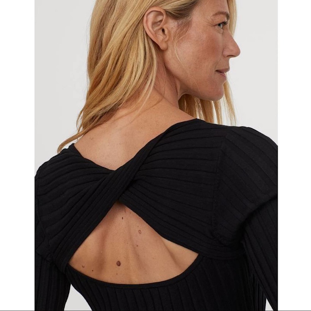 H&M Ribbed Wrapover Back Sweater Size Small - Picture 1 of 4